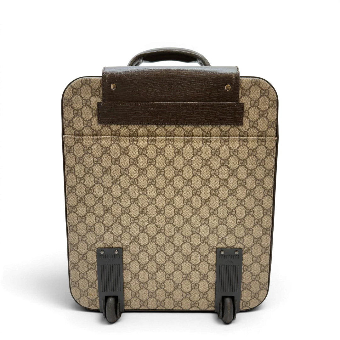 https://cdn.shopify.com/s/files/1/0564/9376/8855/files/Gucci_Reisekoffer_Sherry_Line_monogram_beige_4.webp?v=1783512441