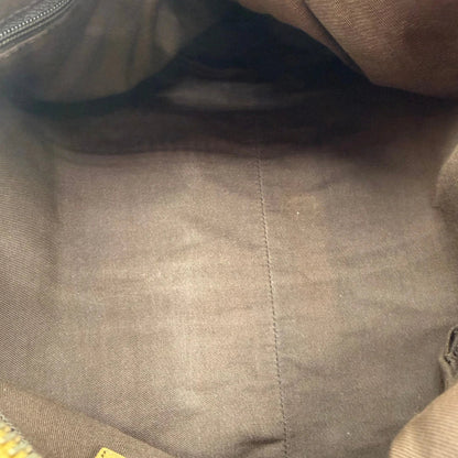 https://cdn.shopify.com/s/files/1/0564/9376/8855/files/Gucci_Schultertasche_D-Ring_medium_monogram_beige_15.webp?v=1782378063