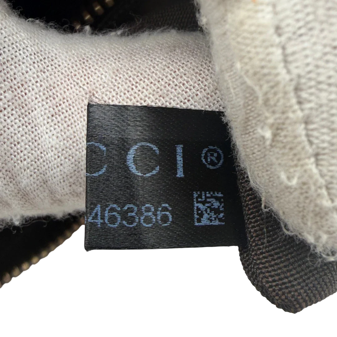 https://cdn.shopify.com/s/files/1/0564/9376/8855/files/Gucci_Schultertasche_D-Ring_medium_monogram_schwarz_vintage_GG6074.webp?v=1778081933