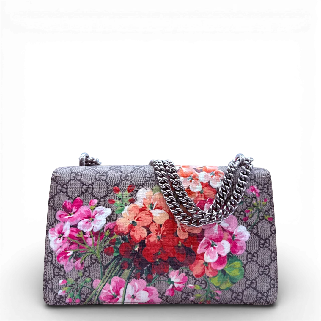 https://cdn.shopify.com/s/files/1/0564/9376/8855/files/Gucci_Schultertasche_Dionysus_Medium_Floral_monogram_beige_vintage_GG2634.webp?v=1773317843
