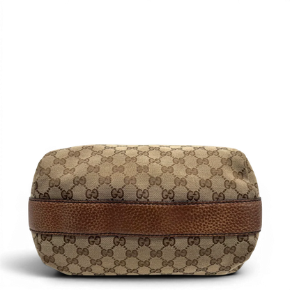 https://cdn.shopify.com/s/files/1/0564/9376/8855/files/Gucci_Schultertasche_Hobo_Bamboo_monogram_beige_vintage_GG2288.webp?v=1779968857