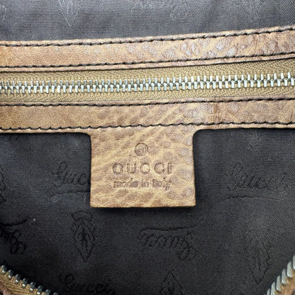 https://cdn.shopify.com/s/files/1/0564/9376/8855/files/Gucci_Schultertasche_Hobo_Bamboo_monogram_beige_vintage_GG2301.webp?v=1779968857