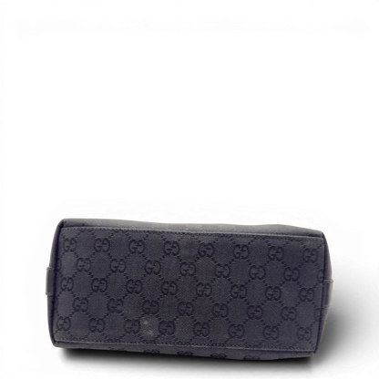 https://cdn.shopify.com/s/files/1/0564/9376/8855/files/Gucci_Schultertasche_Hobo_schwarz_5.webp?v=1782907152