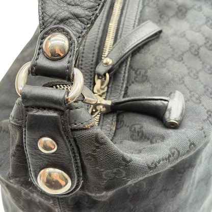 https://cdn.shopify.com/s/files/1/0564/9376/8855/files/Gucci_Schultertasche_Horsebit_Hobo_large_monogram_schwarz_10.webp?v=1781855743