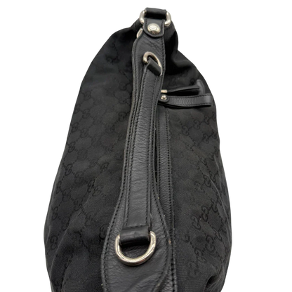 https://cdn.shopify.com/s/files/1/0564/9376/8855/files/Gucci_Schultertasche_Horsebit_Hobo_large_monogram_schwarz_13.webp?v=1781855742