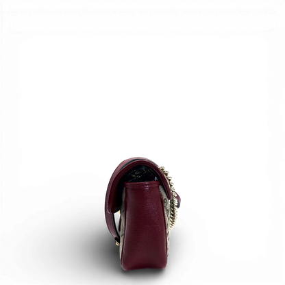 https://cdn.shopify.com/s/files/1/0564/9376/8855/files/Gucci_Schultertasche_Marmont_Small_GG_Beige_Canvas_Patchwork_vintage_GG_2188.webp?v=1772705540