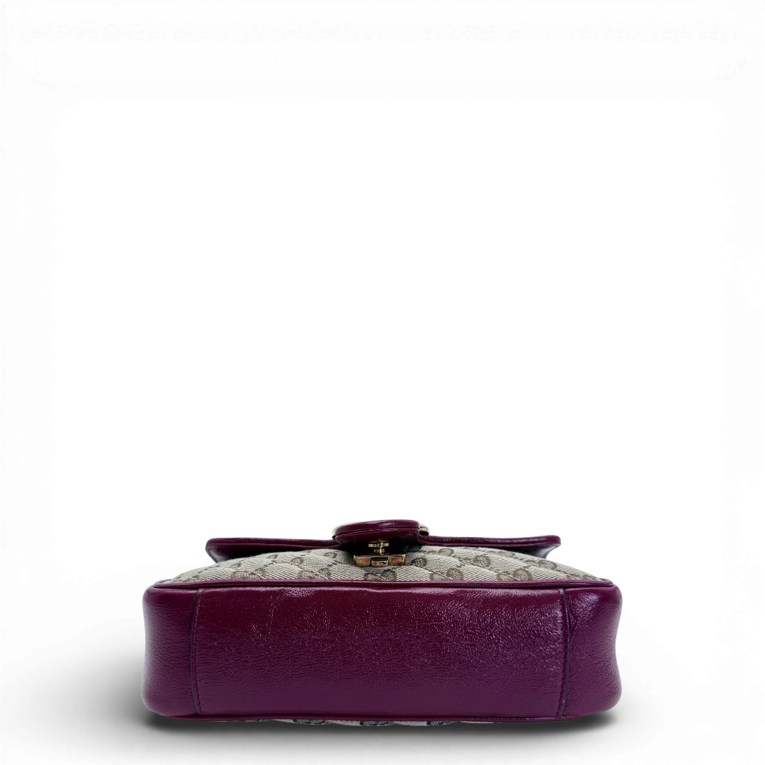 https://cdn.shopify.com/s/files/1/0564/9376/8855/files/Gucci_Schultertasche_Marmont_Small_GG_Beige_Canvas_Patchwork_vintage_GG_2189.webp?v=1772705540
