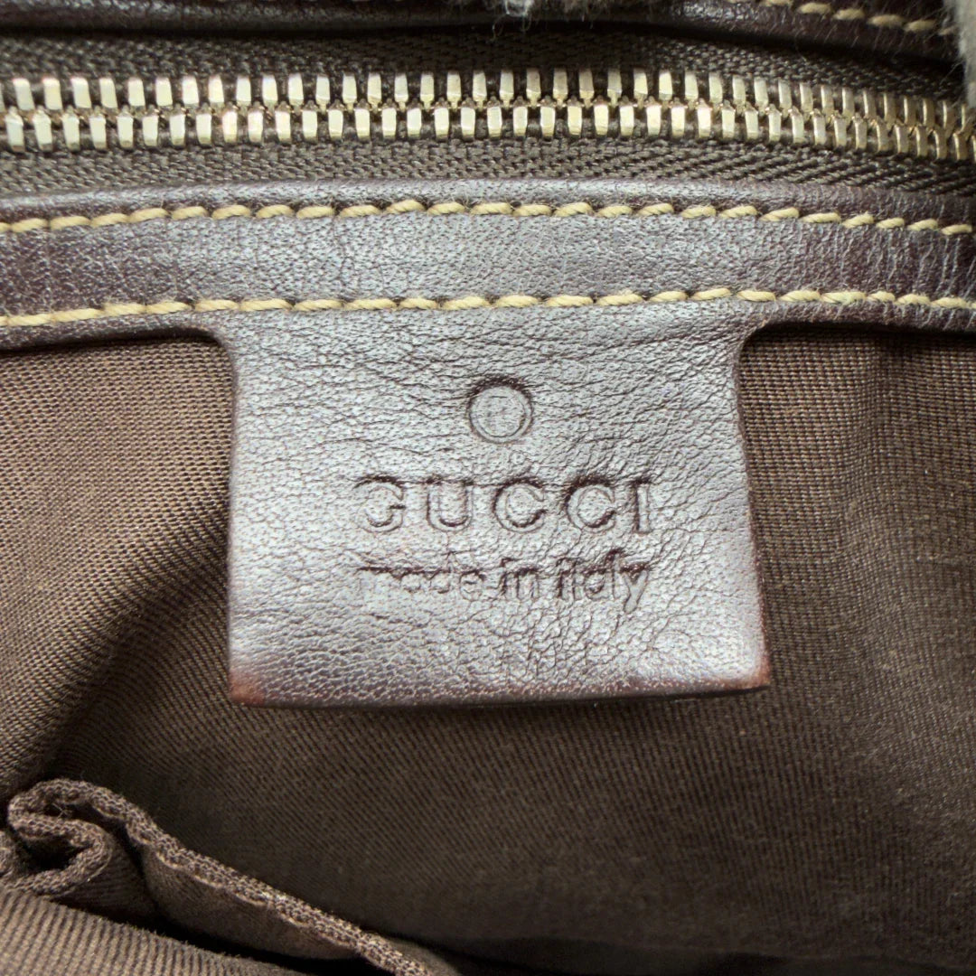 https://cdn.shopify.com/s/files/1/0564/9376/8855/files/Gucci_Schultertasche_Royal_Hobo_monogram_beige_13.webp?v=1782908725