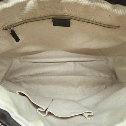 https://cdn.shopify.com/s/files/1/0564/9376/8855/files/Gucci_Schultertasche_Sukey_One_monogram_beige_12.webp?v=1781856423