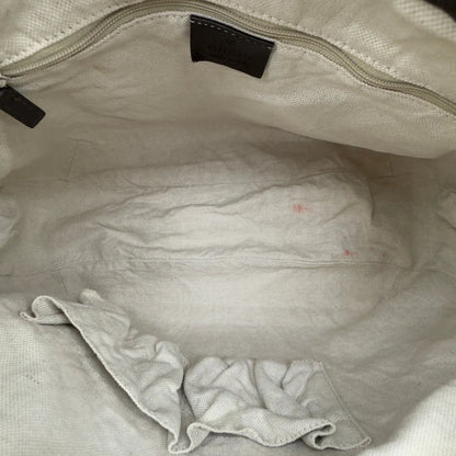 https://cdn.shopify.com/s/files/1/0564/9376/8855/files/Gucci_Schultertasche_Sukey_One_monogram_beige_13_3842f4fd-f7b0-4f14-9039-feb8f522dfe1.webp?v=1782384653