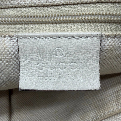 https://cdn.shopify.com/s/files/1/0564/9376/8855/files/Gucci_Schultertasche_Sukey_One_monogram_beige_15_a849d4f9-7254-4014-bd74-06d575f52765.webp?v=1782908525