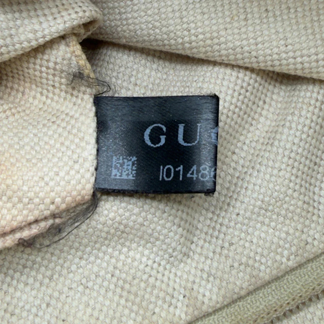 https://cdn.shopify.com/s/files/1/0564/9376/8855/files/Gucci_Schultertasche_Sukey_One_monogram_beige_15_c0ce9571-ed39-43da-99d1-ce2e54980362.webp?v=1782906749