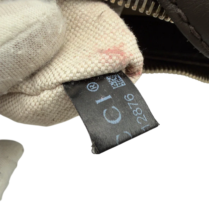 https://cdn.shopify.com/s/files/1/0564/9376/8855/files/Gucci_Schultertasche_Sukey_One_monogram_beige_16_cfacf10b-a2b0-4302-b0d7-25fc4214d983.webp?v=1782384653