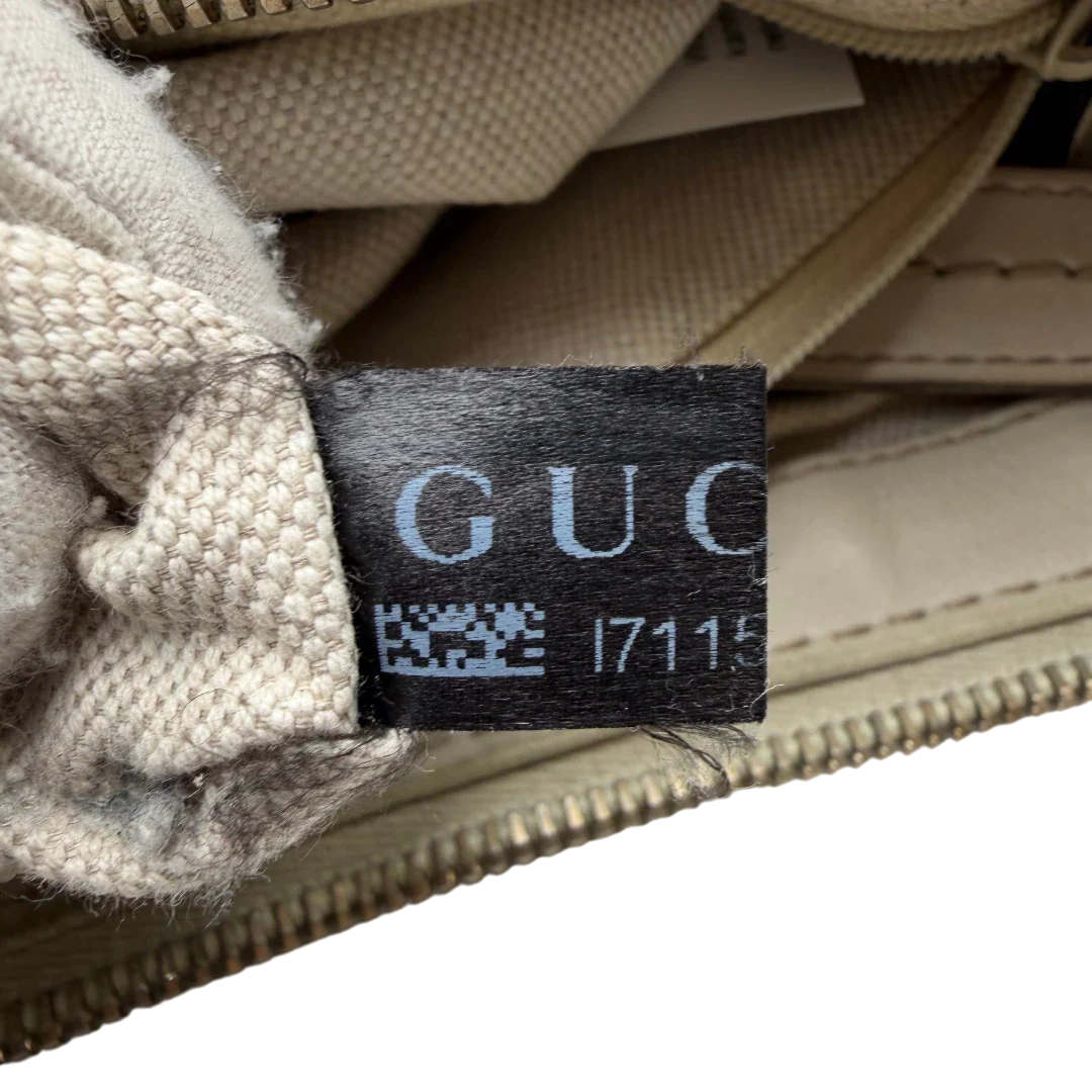 https://cdn.shopify.com/s/files/1/0564/9376/8855/files/Gucci_Schultertasche_Sukey_One_monogram_beige_18.webp?v=1782908525