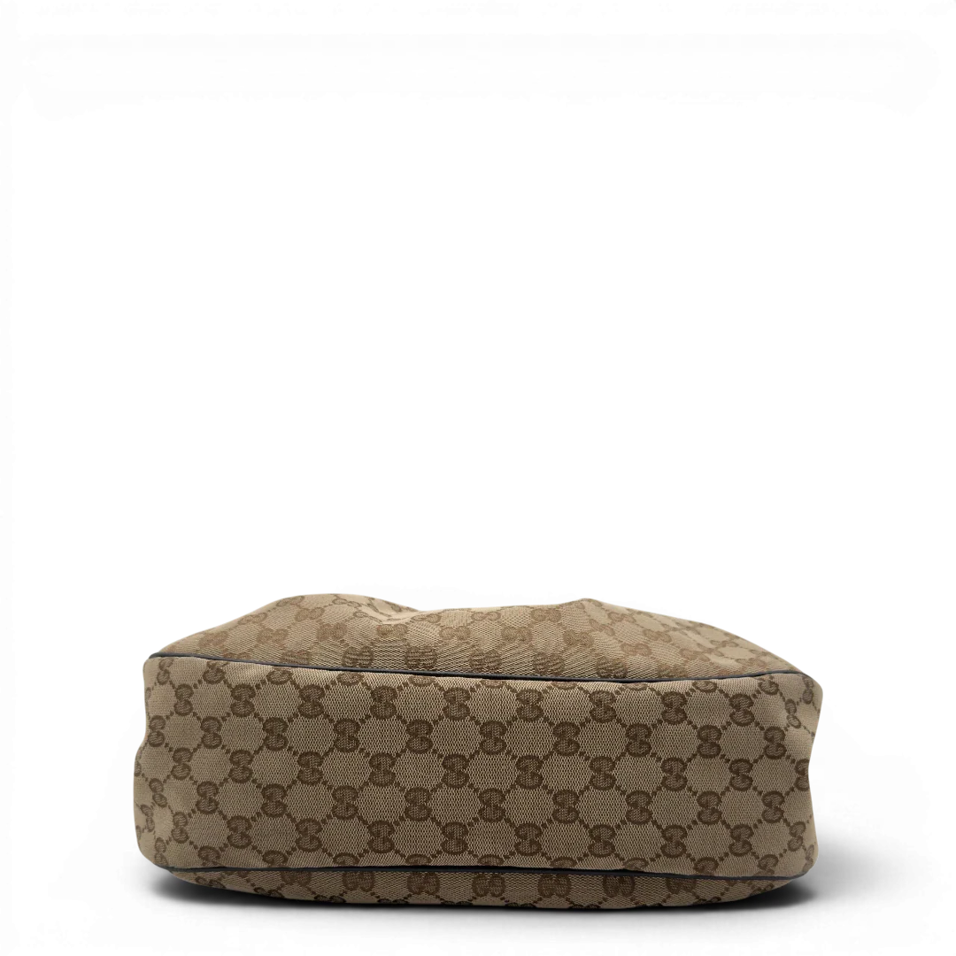 https://cdn.shopify.com/s/files/1/0564/9376/8855/files/Gucci_Schultertasche_Sukey_One_monogram_beige_4_636bf287-6db9-4047-ab6b-e4819409d3e4.webp?v=1782384653