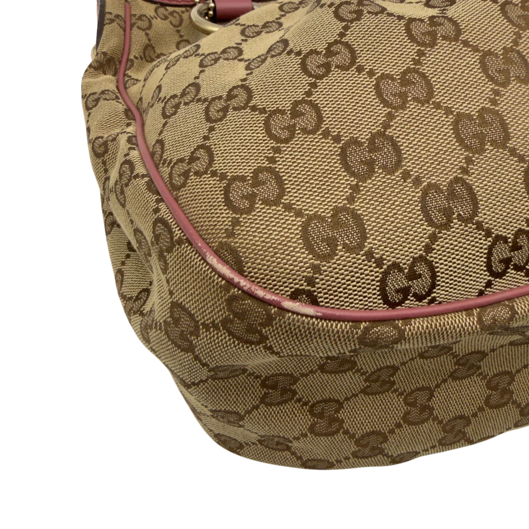 https://cdn.shopify.com/s/files/1/0564/9376/8855/files/Gucci_Schultertasche_Sukey_One_monogram_beige_7_11a6fde9-4f40-4e5b-bdc5-92a2d90331b1.webp?v=1782384516