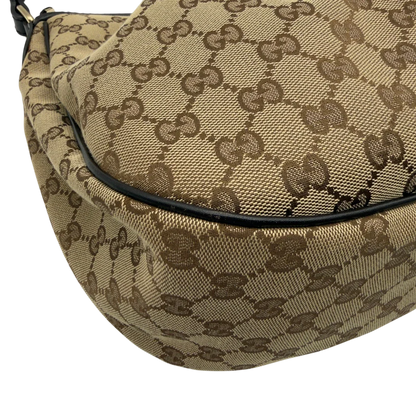 https://cdn.shopify.com/s/files/1/0564/9376/8855/files/Gucci_Schultertasche_Sukey_One_monogram_beige_9.webp?v=1781856425