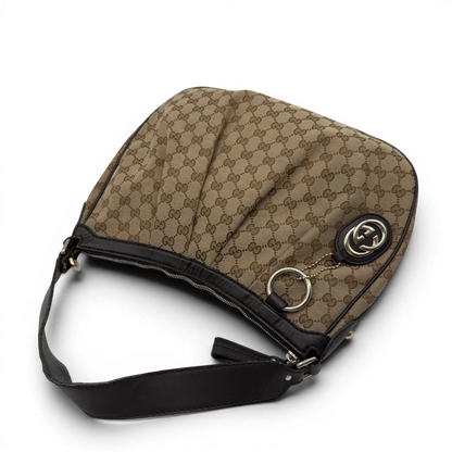 https://cdn.shopify.com/s/files/1/0564/9376/8855/files/Gucci_Schultertasche_Sukey_One_monogram_beige_9_f2282165-4e12-4828-9425-3c3783655c9f.webp?v=1782384653