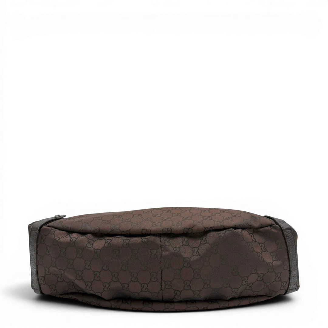 https://cdn.shopify.com/s/files/1/0564/9376/8855/files/Gucci_Shopper_Abbey_aus_Nylon_monogram_dunkelbraun_vintage_GG6407.webp?v=1778682921