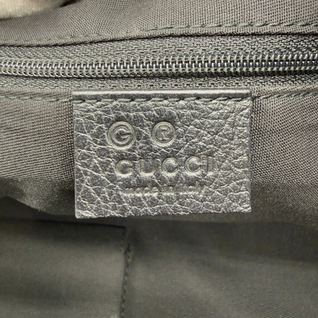 https://cdn.shopify.com/s/files/1/0564/9376/8855/files/Gucci_Shopper_Abbey_aus_Nylon_monogram_schwarz_14.webp?v=1782909694