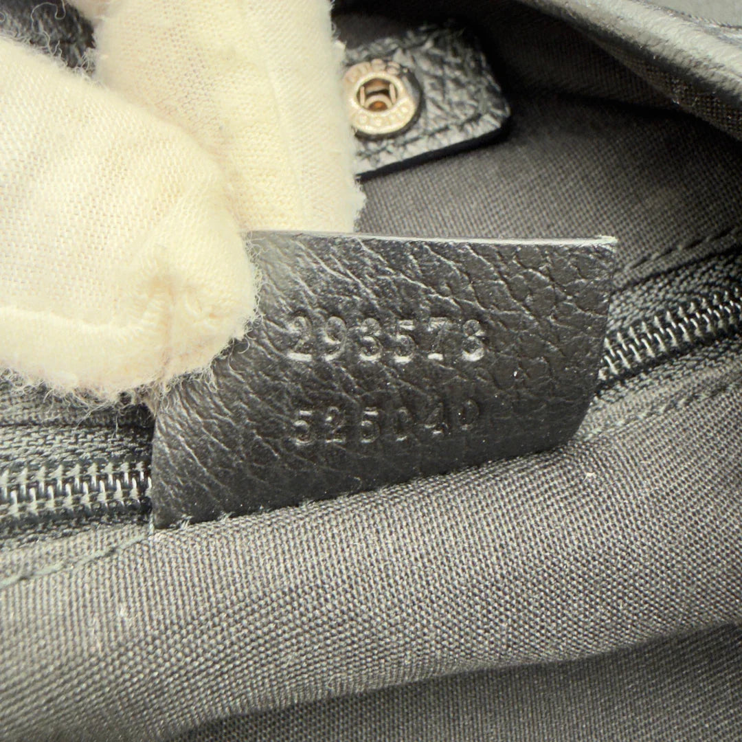 https://cdn.shopify.com/s/files/1/0564/9376/8855/files/Gucci_Shopper_Abbey_aus_Nylon_monogram_schwarz_15.webp?v=1782909693