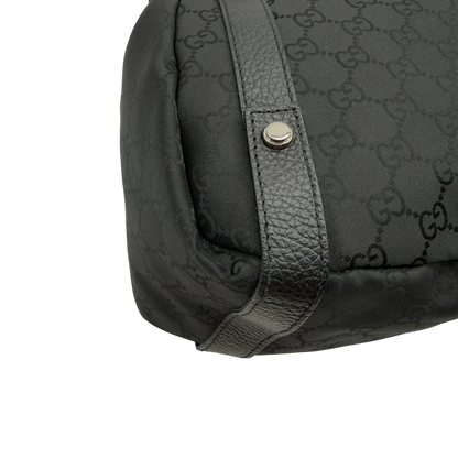 https://cdn.shopify.com/s/files/1/0564/9376/8855/files/Gucci_Shopper_Abbey_aus_Nylon_monogram_schwarz_9.webp?v=1782909693