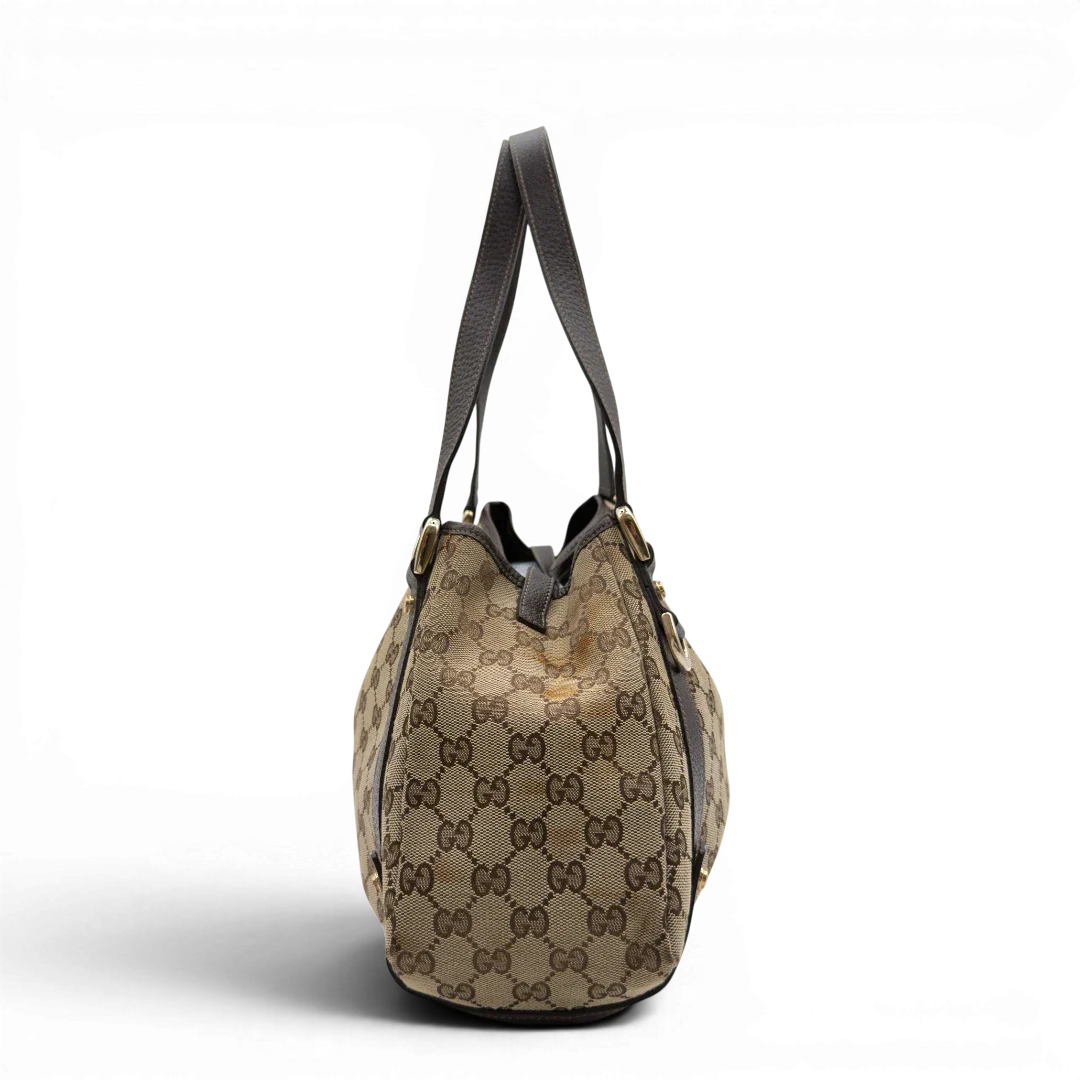 https://cdn.shopify.com/s/files/1/0564/9376/8855/files/Gucci_Shopper_Abbey_monogram_beige_3.webp?v=1782909170