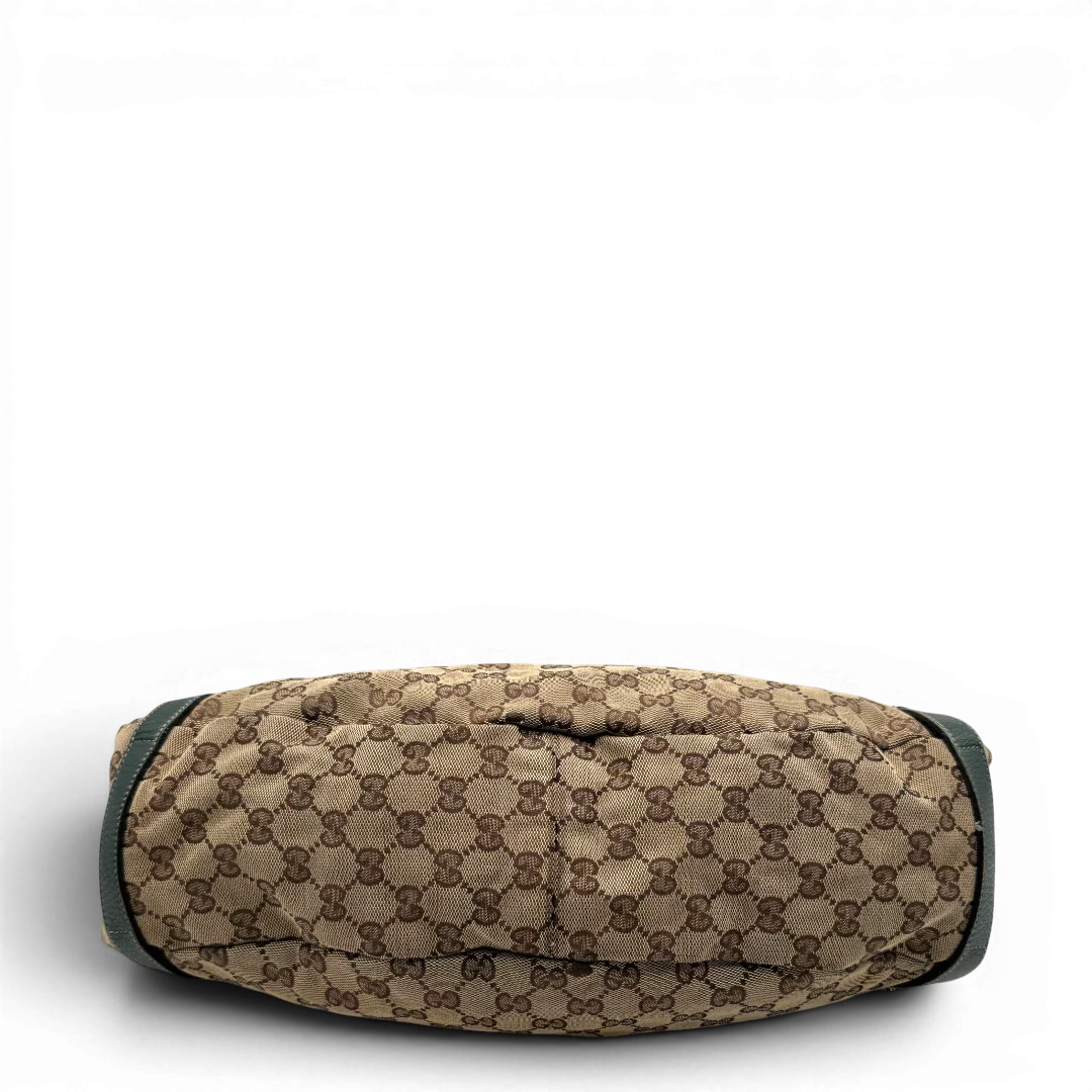 https://cdn.shopify.com/s/files/1/0564/9376/8855/files/Gucci_Shopper_Abbey_monogram_beige_5_d68c2269-2e2e-4dd0-b488-d5e53d3f14c4.webp?v=1783514741
