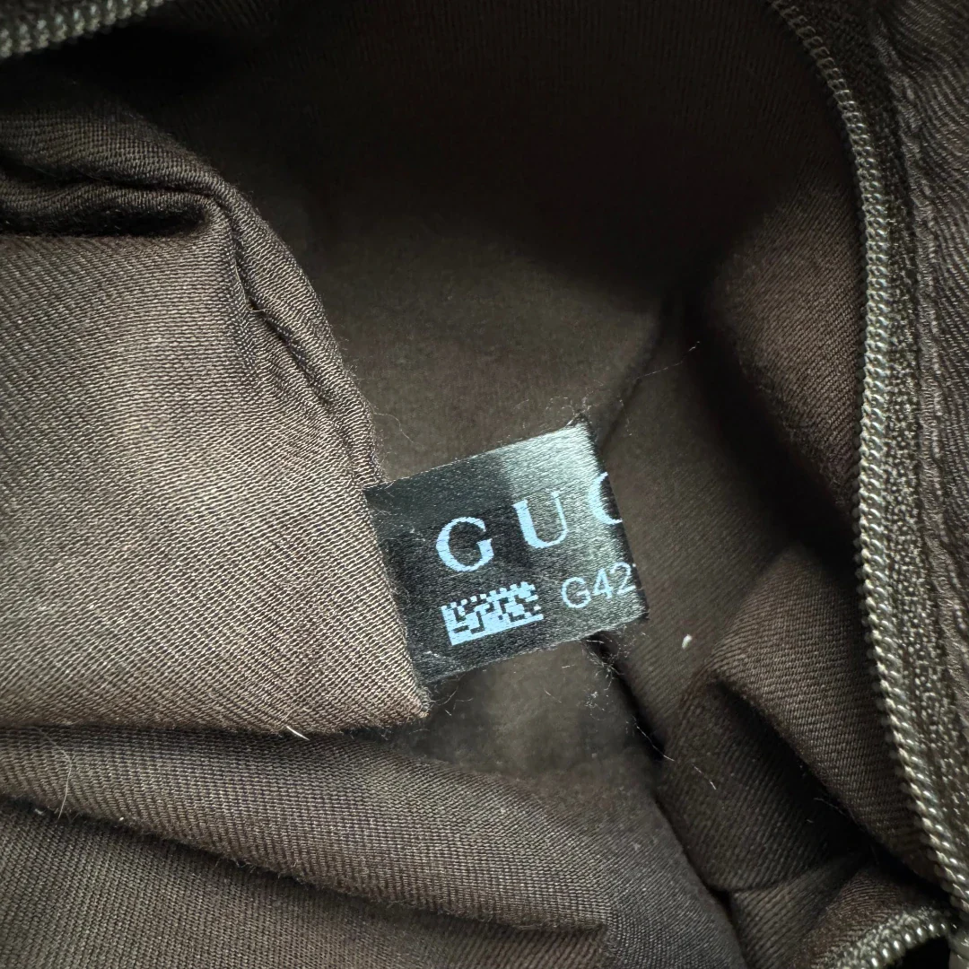 https://cdn.shopify.com/s/files/1/0564/9376/8855/files/Gucci_Shopper_Abbey_monogram_beige_vintage_GG2103.webp?v=1779963257