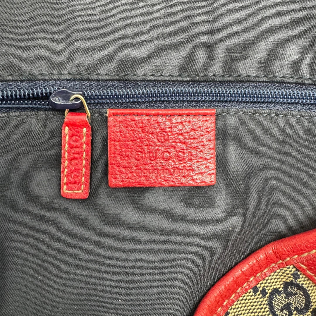 https://cdn.shopify.com/s/files/1/0564/9376/8855/files/Gucci_Shopper_Abbey_monogram_beige_vintage_GG2321.webp?v=1779966616