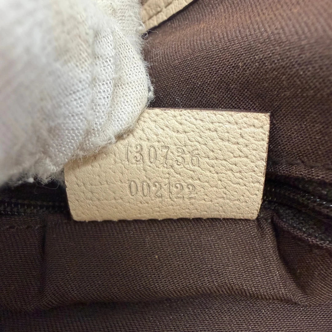 https://cdn.shopify.com/s/files/1/0564/9376/8855/files/Gucci_Shopper_Abbey_monogram_beige_vintage_GG6951.webp?v=1779320216