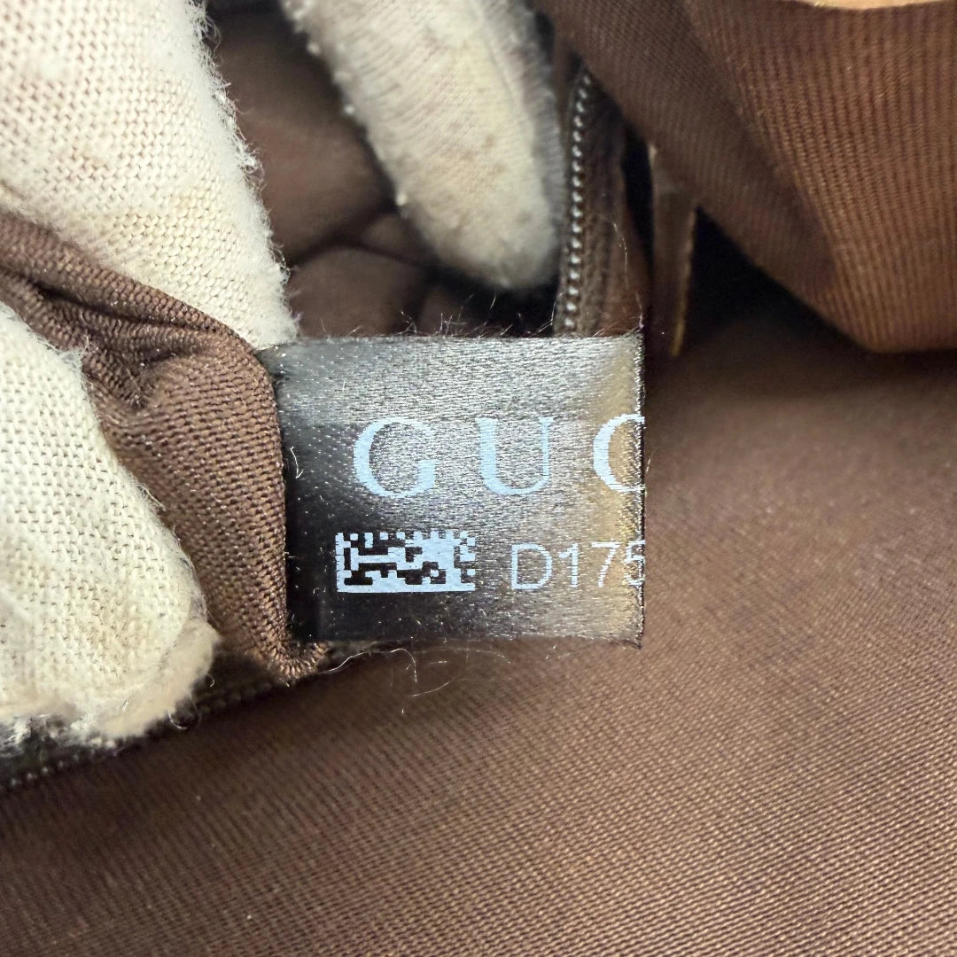 https://cdn.shopify.com/s/files/1/0564/9376/8855/files/Gucci_Shopper_Abbey_monogram_beige_vintage_GG6952.webp?v=1779320215