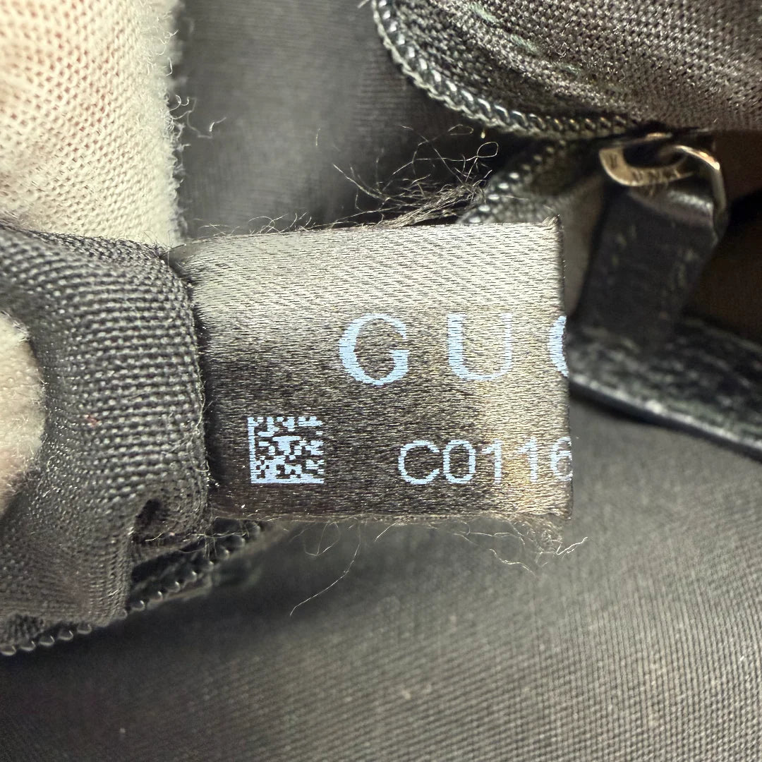 https://cdn.shopify.com/s/files/1/0564/9376/8855/files/Gucci_Shopper_Abbey_monogram_grau_vintage_GG_0124.webp?v=1771406710