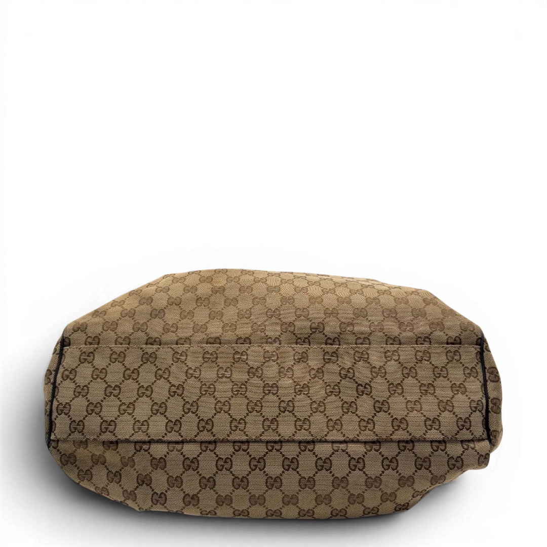 https://cdn.shopify.com/s/files/1/0564/9376/8855/files/Gucci_Shopper_Sukey_Large_monogram_beige_8_56f671ea-2009-49da-82c9-e91fc78e0b17.webp?v=1784801705