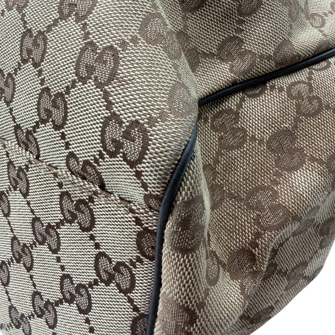 https://cdn.shopify.com/s/files/1/0564/9376/8855/files/Gucci_Shopper_Sukey_Large_monogram_beige_9_e1283a5a-fd22-4d52-aaba-941e9ed8bb68.webp?v=1784801706