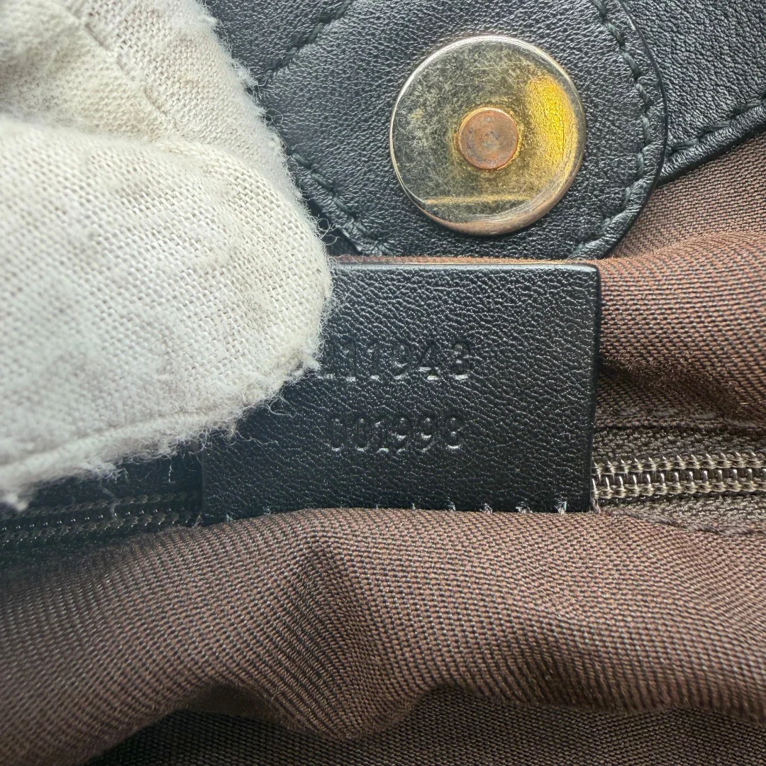 https://cdn.shopify.com/s/files/1/0564/9376/8855/files/Gucci_Shopper_Sukey_Large_monogram_beige_vintage_GG6151.webp?v=1778082641