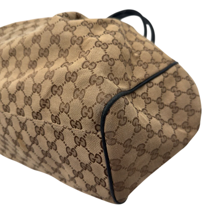 https://cdn.shopify.com/s/files/1/0564/9376/8855/files/Gucci_Shopper_Sukey_large_monogram_beige_12_6b7efdbb-8249-4479-a56f-853e35e20a66.webp?v=1784240823
