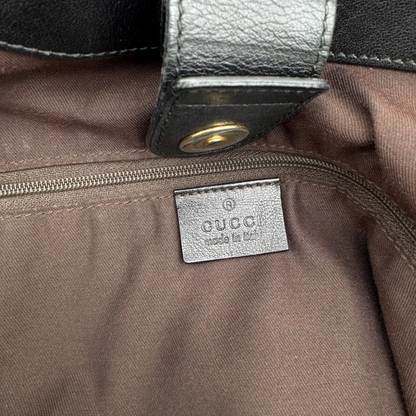 https://cdn.shopify.com/s/files/1/0564/9376/8855/files/Gucci_Shopper_Sukey_large_monogram_beige_17.webp?v=1781106235