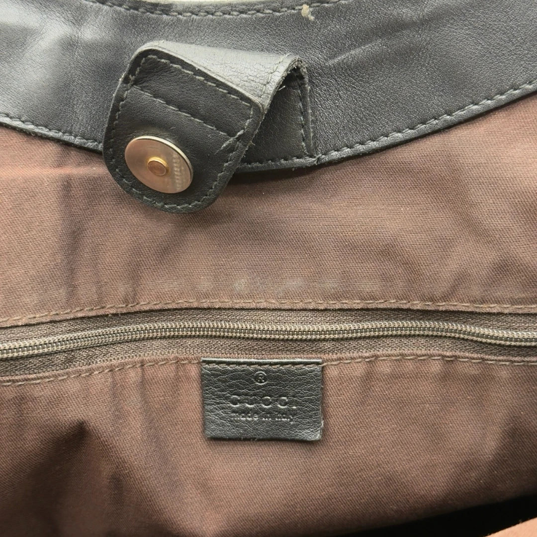 https://cdn.shopify.com/s/files/1/0564/9376/8855/files/Gucci_Shopper_Sukey_large_monogram_beige_19_2f49ed53-4ea1-45ce-b96a-d79d9e4545b1.webp?v=1784240823