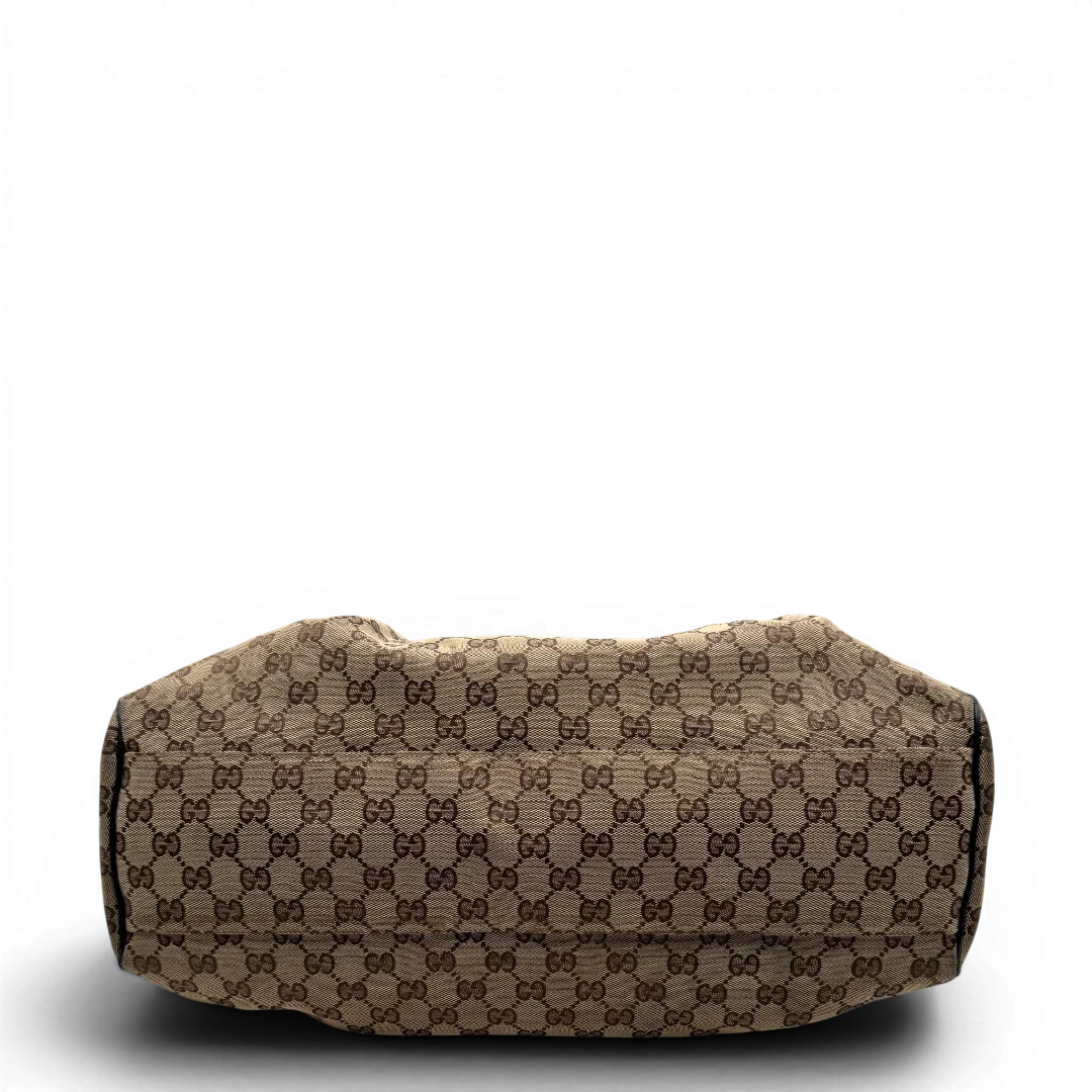 https://cdn.shopify.com/s/files/1/0564/9376/8855/files/Gucci_Shopper_Sukey_large_monogram_beige_5.webp?v=1781106234