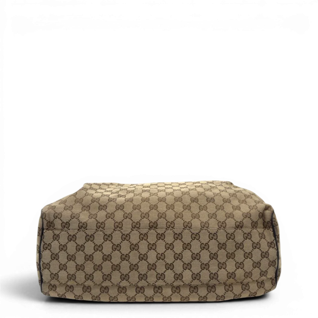 https://cdn.shopify.com/s/files/1/0564/9376/8855/files/Gucci_Shopper_Sukey_large_monogram_beige_6_df63fd14-f599-43d5-9fdf-8c5b9d94c254.webp?v=1783515047