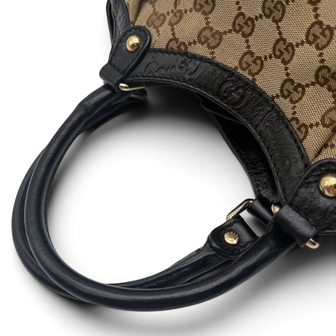 https://cdn.shopify.com/s/files/1/0564/9376/8855/files/Gucci_Shopper_Sukey_monogram_beige_10.webp?v=1782310481