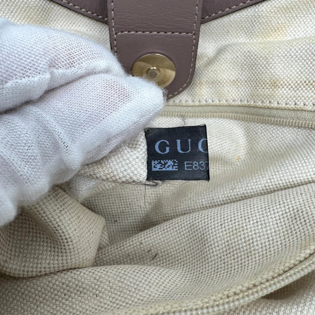 https://cdn.shopify.com/s/files/1/0564/9376/8855/files/Gucci_Shopper_Sukey_monogram_beige_20_0c624413-8015-47e3-9077-1f56481f3419.webp?v=1784242766