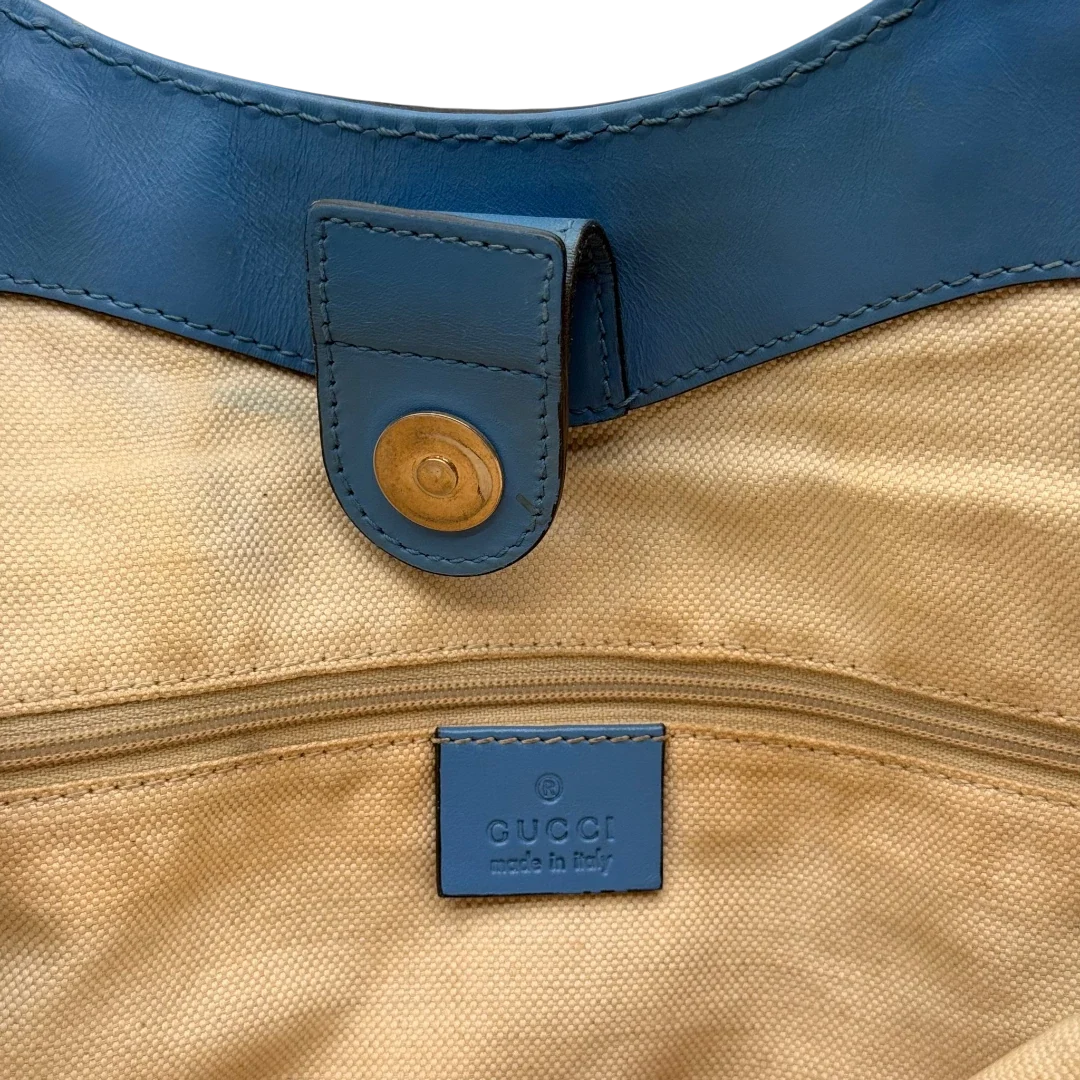 https://cdn.shopify.com/s/files/1/0564/9376/8855/files/Gucci_Shopper_Sukey_monogram_beige_20_ab30f24a-de19-4e56-a7b7-c41fe350a2ce.webp?v=1784801539