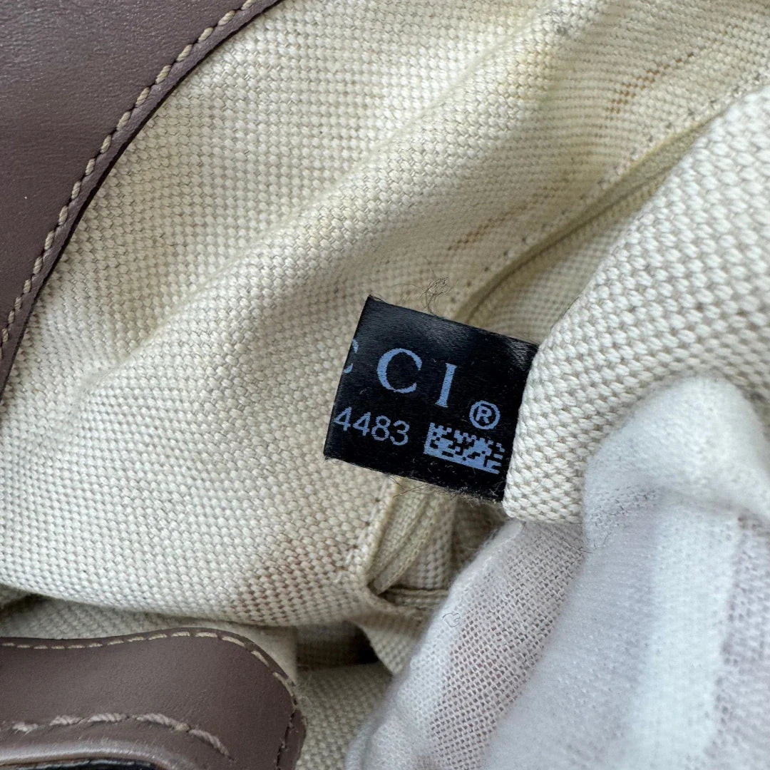 https://cdn.shopify.com/s/files/1/0564/9376/8855/files/Gucci_Shopper_Sukey_monogram_beige_21_fe0f1a1f-ec25-420b-b5dd-ca8a5270b722.webp?v=1784242766