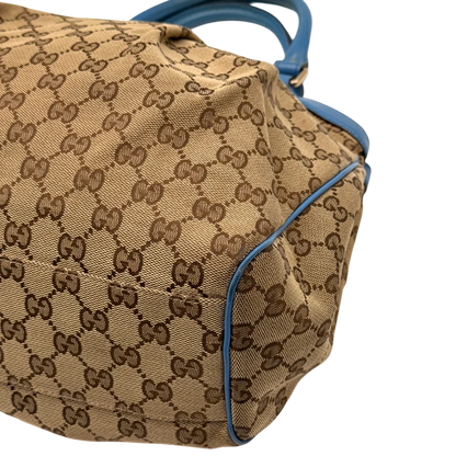 https://cdn.shopify.com/s/files/1/0564/9376/8855/files/Gucci_Shopper_Sukey_monogram_beige_6_31ca53ee-3075-4883-9168-374abcd31296.webp?v=1784801539