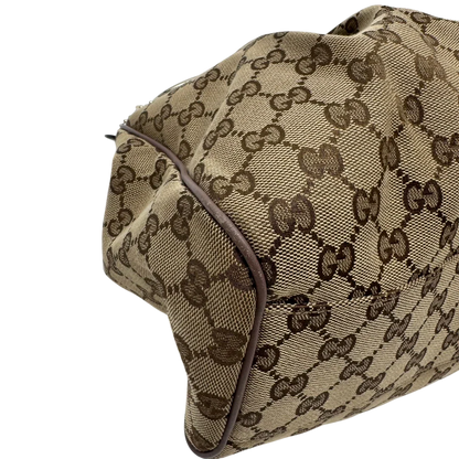 https://cdn.shopify.com/s/files/1/0564/9376/8855/files/Gucci_Shopper_Sukey_monogram_beige_6_81feb132-3a76-4457-a9c4-44824333cc96.webp?v=1784242766