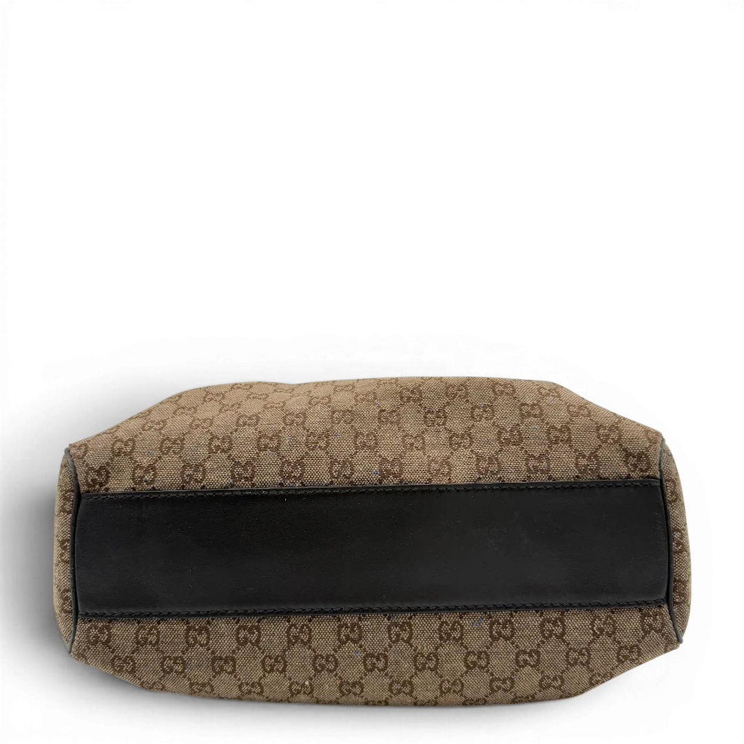 https://cdn.shopify.com/s/files/1/0564/9376/8855/files/Gucci_Shopper_Sukey_monogram_beige_vintage_GG6477.webp?v=1778675336