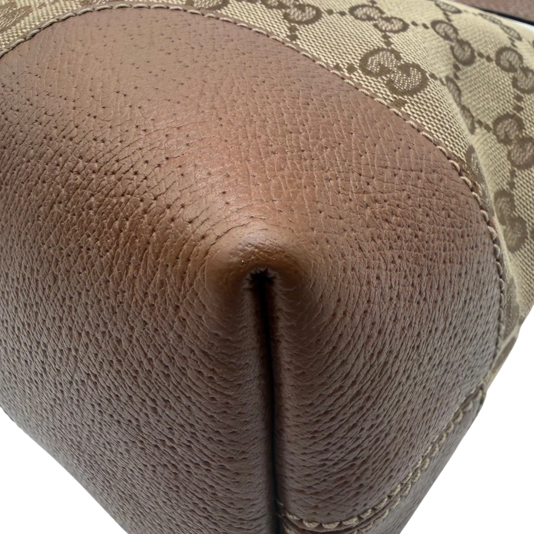https://cdn.shopify.com/s/files/1/0564/9376/8855/files/Gucci_Shopper_monogram_beige_vintage_GG6164.webp?v=1778196776