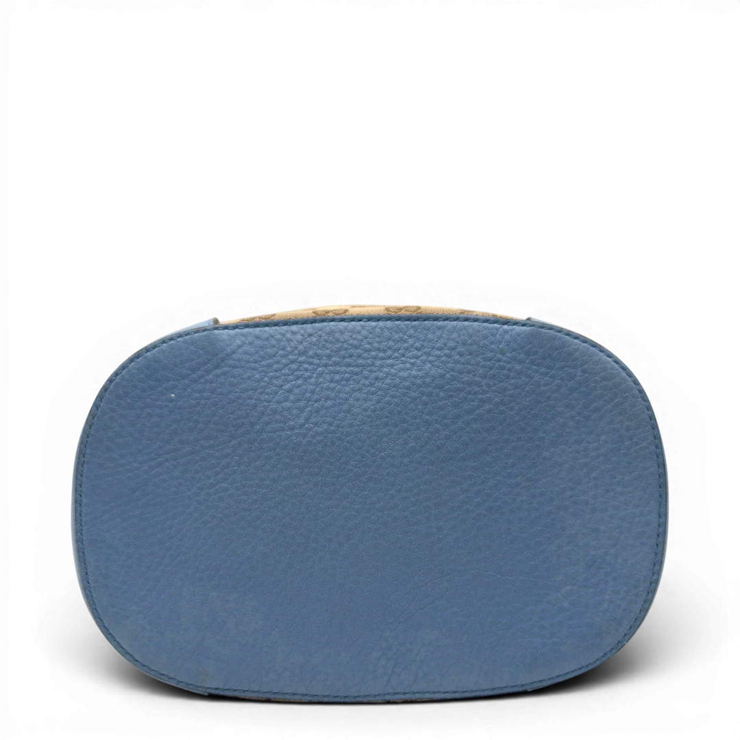 https://cdn.shopify.com/s/files/1/0564/9376/8855/files/Gucci_Umhangetasche_Bucket_monogram_beige_5.webp?v=1782385133